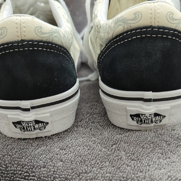 Vans Black and Cream Women's Sneakers - Picture 6 of 14